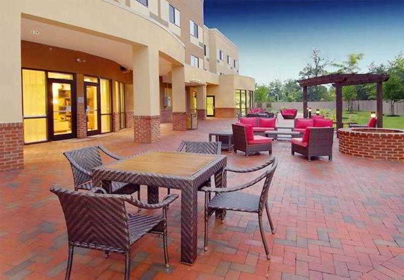 Отель Courtyard By Marriott Уолдорф Экстерьер фото